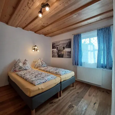 Auerhiasbauer Apartman *