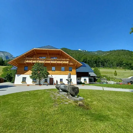 Auerhiasbauer * Saint Wolfgang