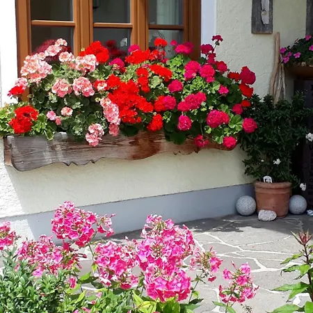 Auerhiasbauer * Saint Wolfgang