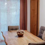 Auerhiasbauer * Saint Wolfgang